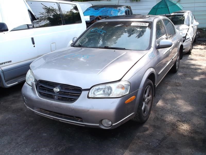 2000 Nissan maxima body parts #10