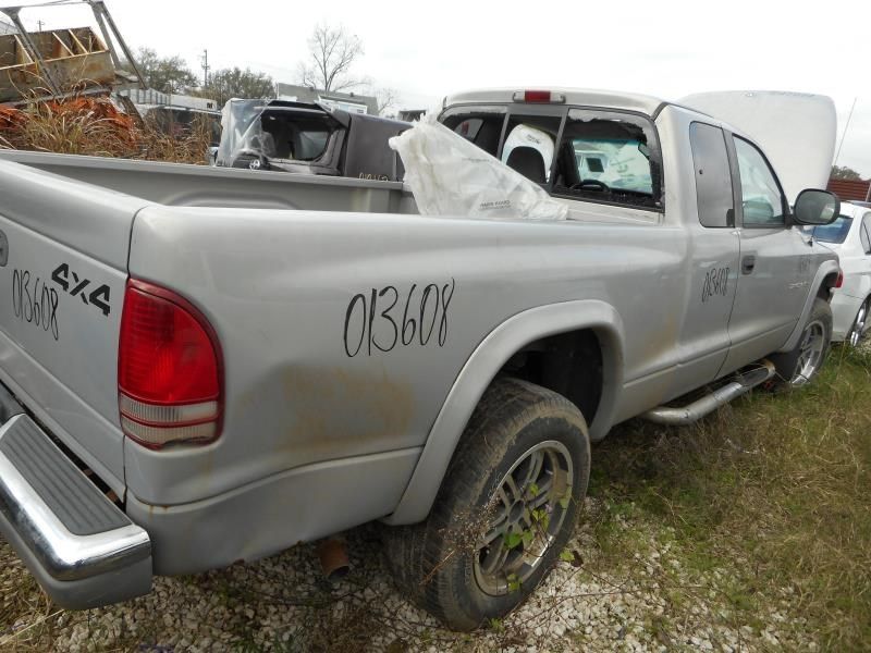 Used 2000 Dodge Truck Dakota Rear Body Bumper Assembly Rear Chrom