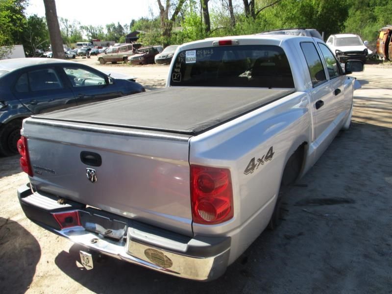Used Dodge Dakota >> Used 2006 Dodge Dakota Rear Body Decklid Tailgate Get ... Used Dodge Dakota >> Used 2006 Dodge Dakota Rear Body Decklid Tailgate Get ...