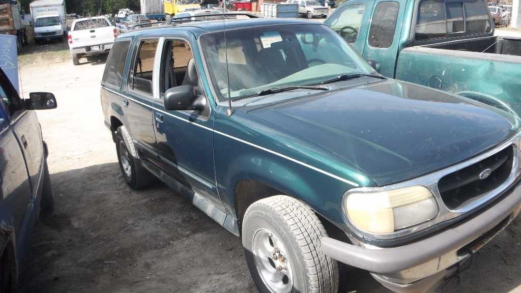 Used 1997 Ford Explorer Rear Body Bumper Assembly Rear Chrome Xl